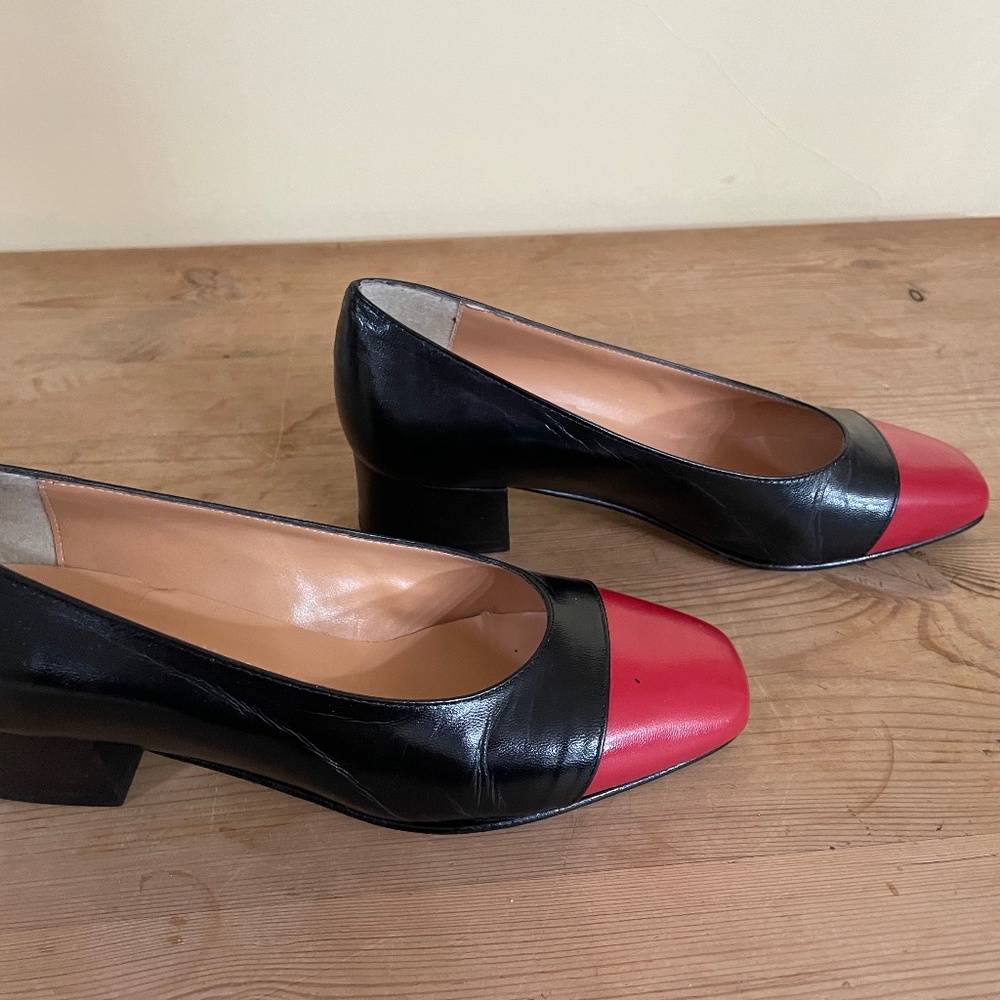 De Marco Black & Red Women Shoes US Size 4, Used